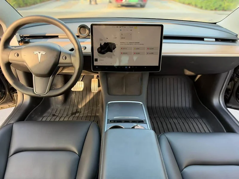 Tesla Model 3 — фото 6