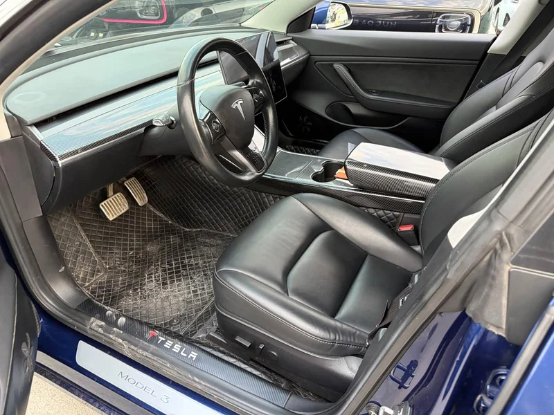Tesla Model 3 — фото 3