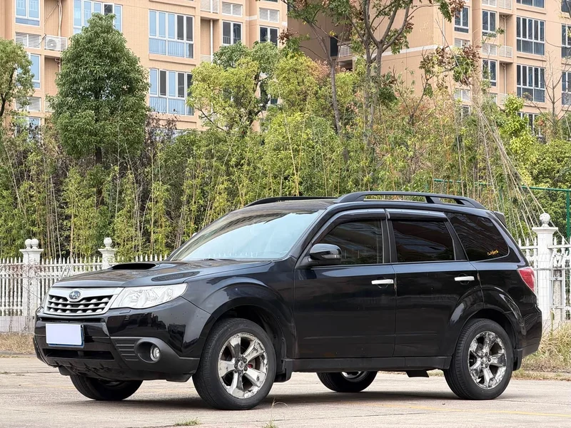 Subaru Forester — фото 1
