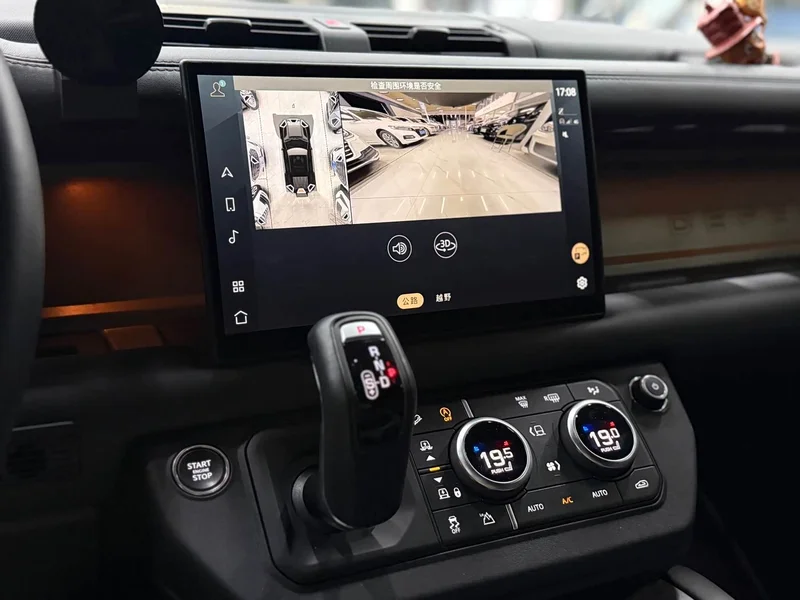 Land Rover Defender — фото 14