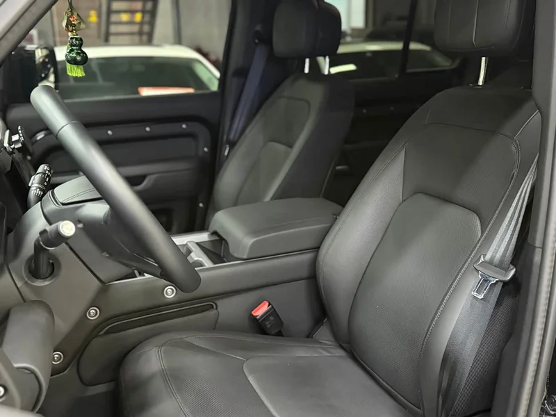 Land Rover Defender — фото 16