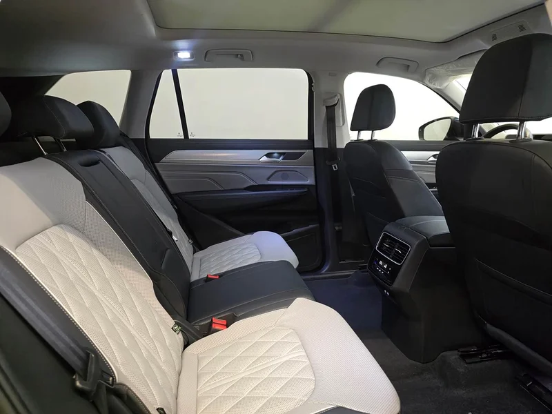 Land Rover Discovery — фото 14