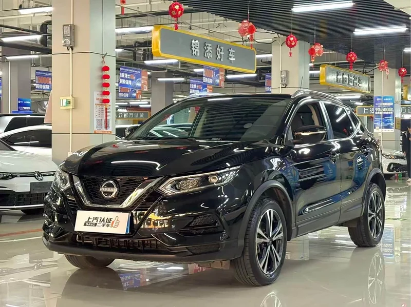 Nissan Qashqai — фото 1