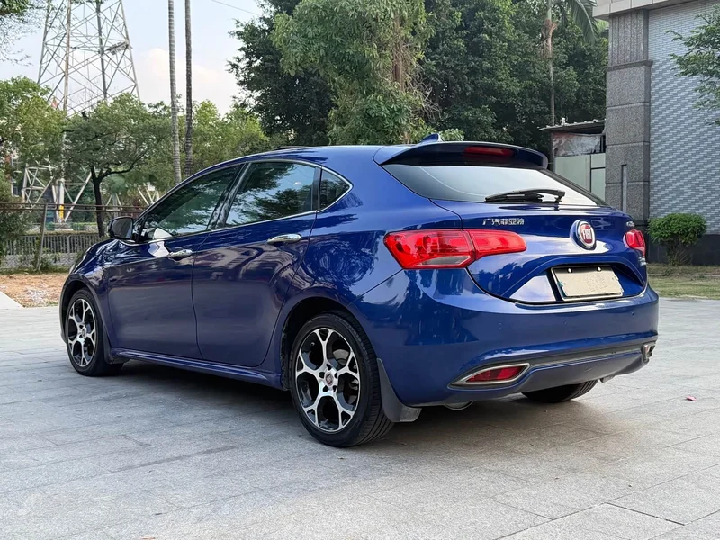 Hyundai i30 — фото 14