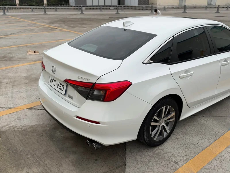 Honda Civic — фото 25