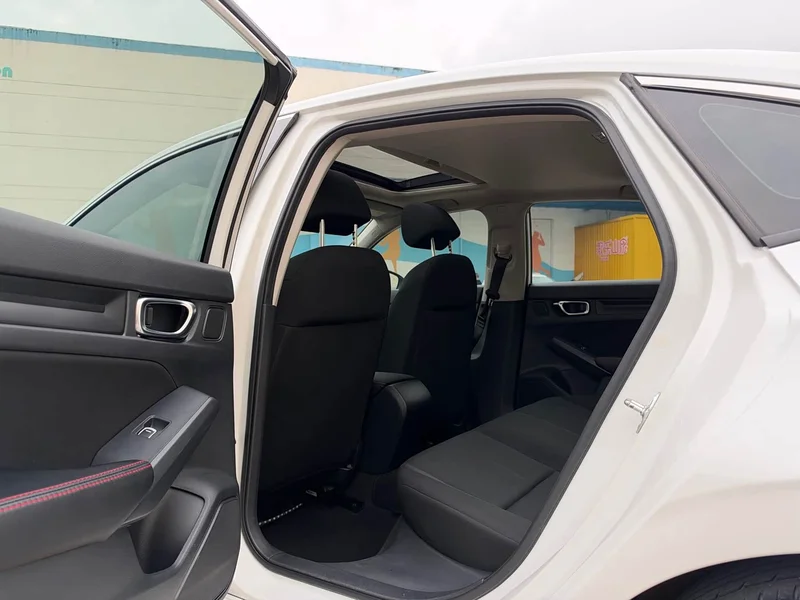 Honda Civic — фото 10