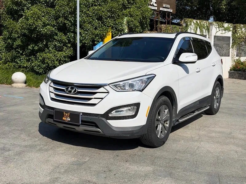 Hyundai Santa Fe — фото 1