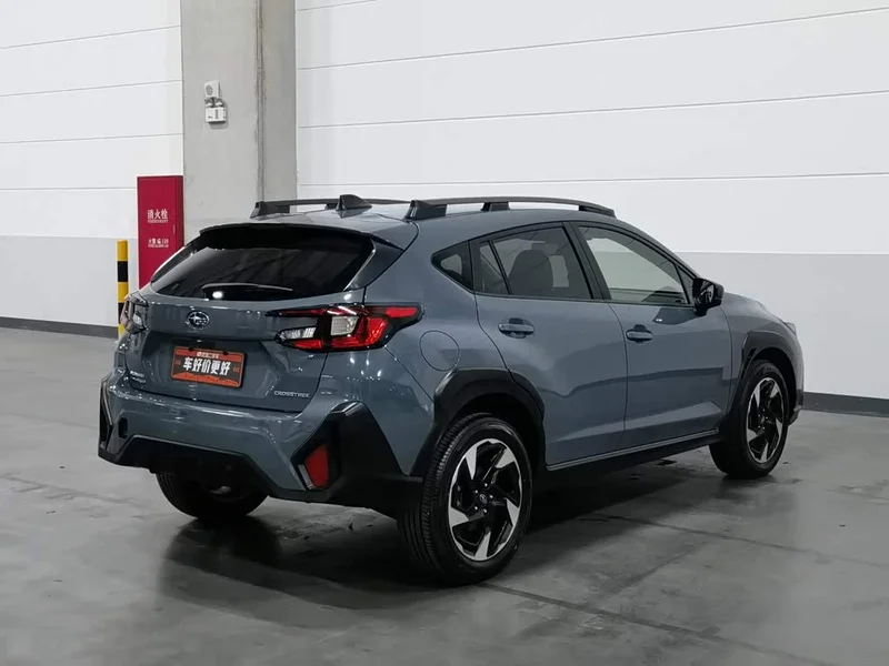 Subaru Crosstrek — фото 2