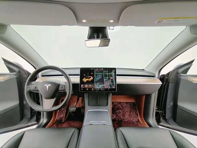 Tesla Model Y — фото 9