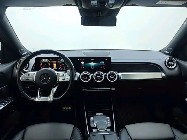 Mercedes-Benz GLB-Class AMG — фото 5