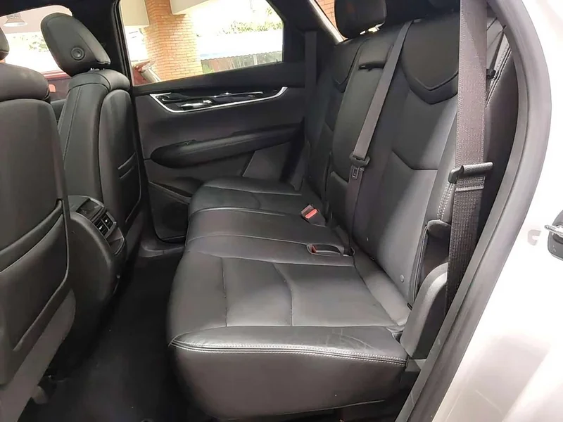 Cadillac XT5 — фото 11