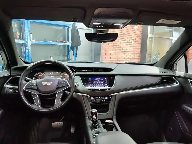 Cadillac XT5 — фото 12