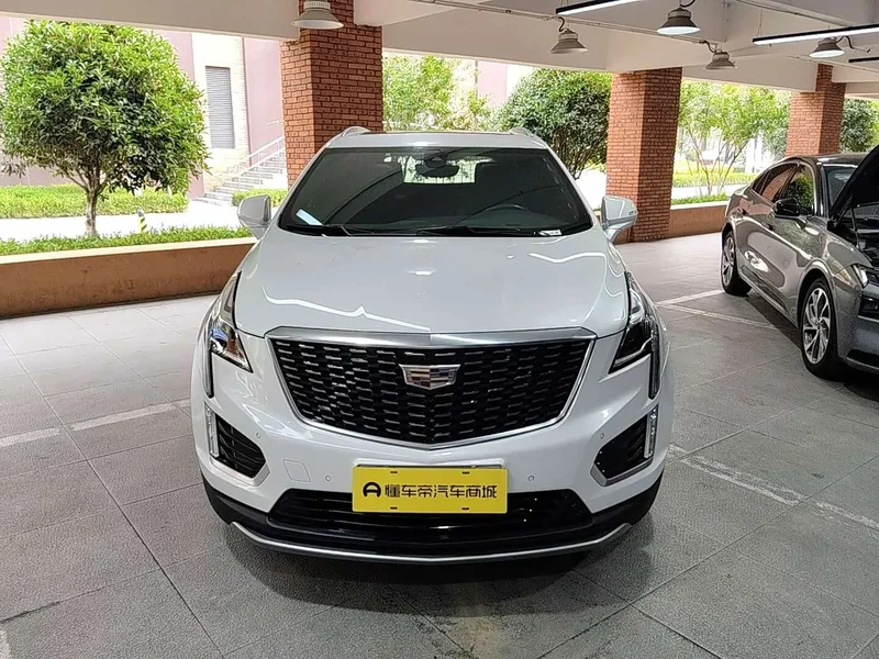 Cadillac XT5 — фото 7