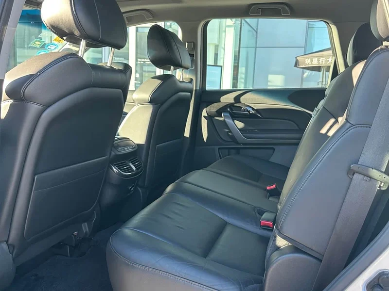 Acura MDX — фото 11