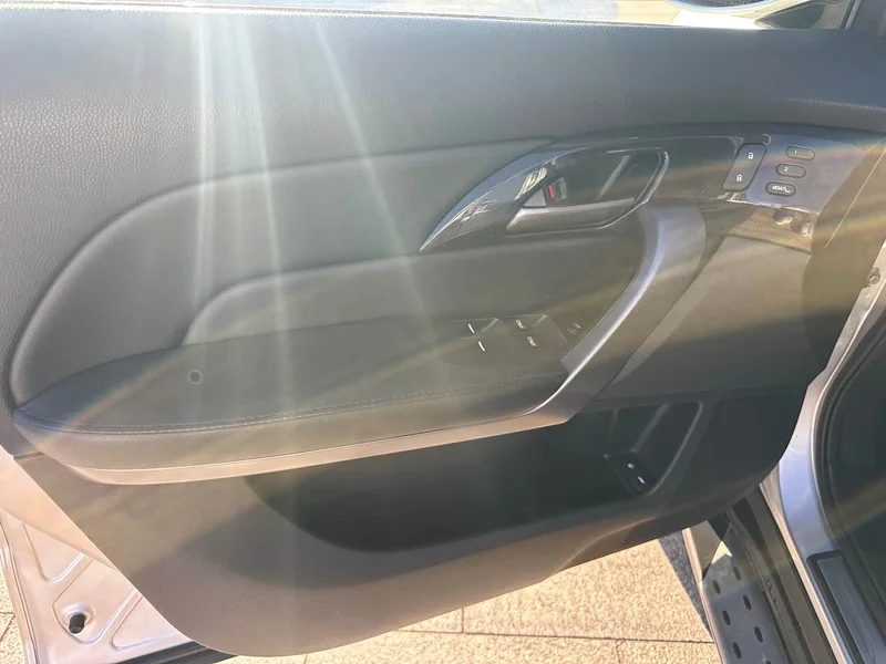 Acura MDX — фото 10
