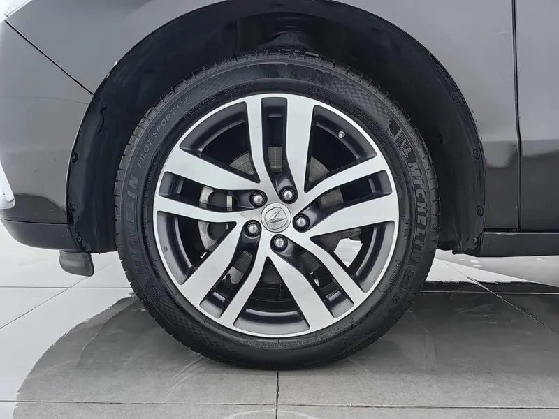 Acura MDX — фото 17