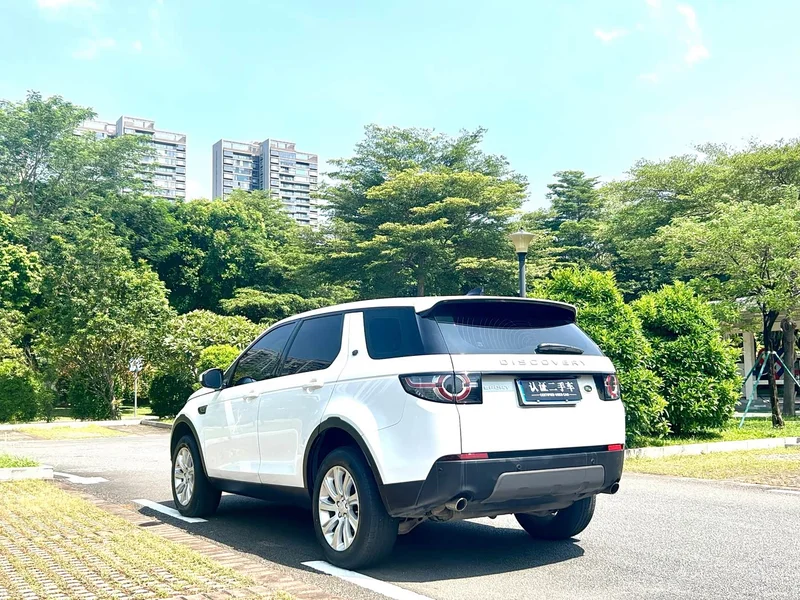 Land Rover Discovery — фото 6