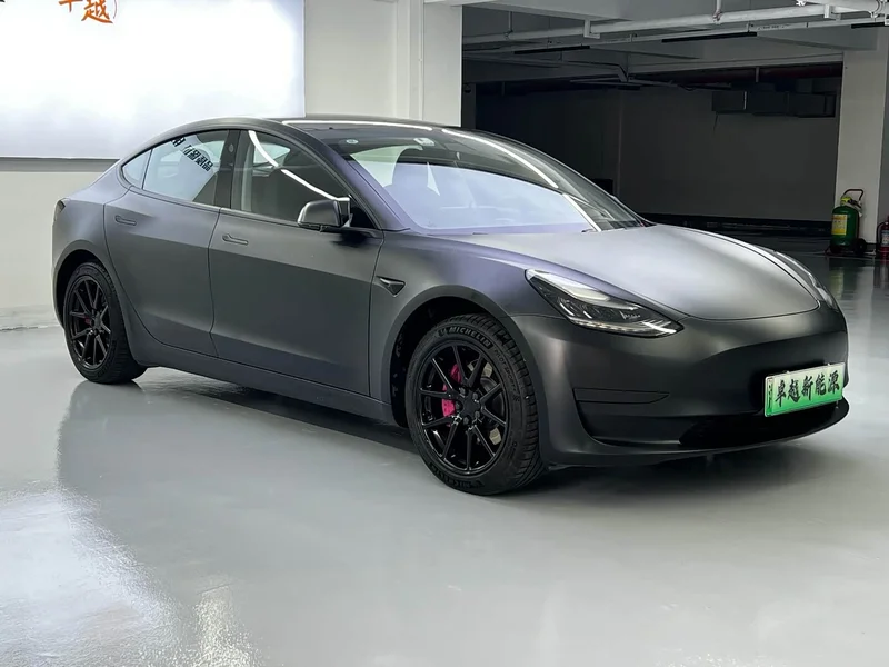 Tesla Model 3 — фото 3