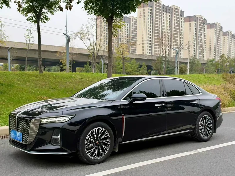 Hongqi H5 — фото 1