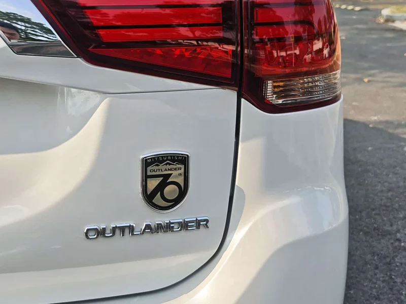 Mitsubishi Outlander — фото 10