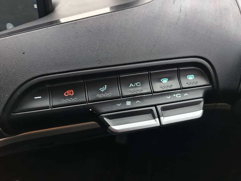 Baojun KiWi EV — фото 13
