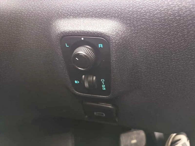 Baojun KiWi EV — фото 15