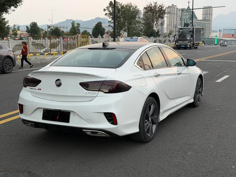 Buick Regal — фото 11