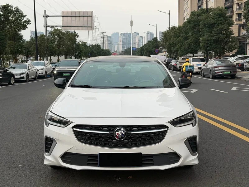 Buick Regal — фото 2