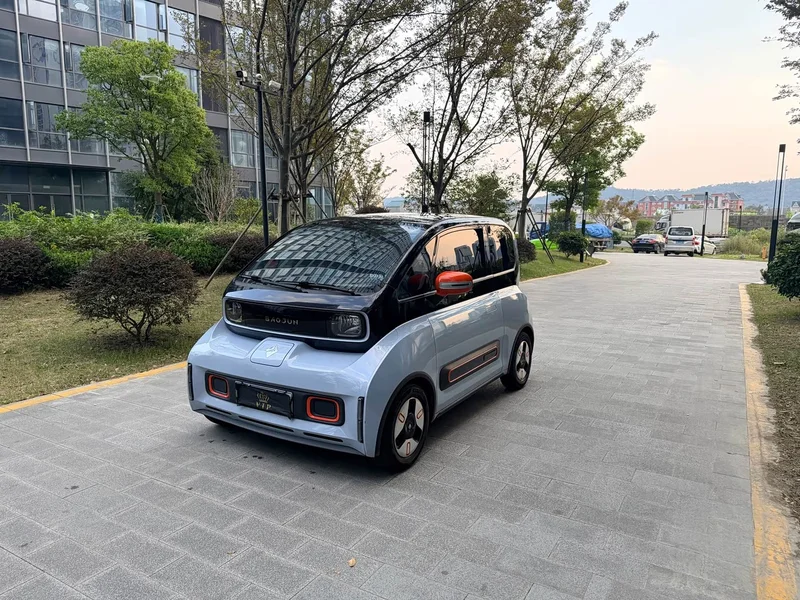 Baojun KiWi EV — фото 1