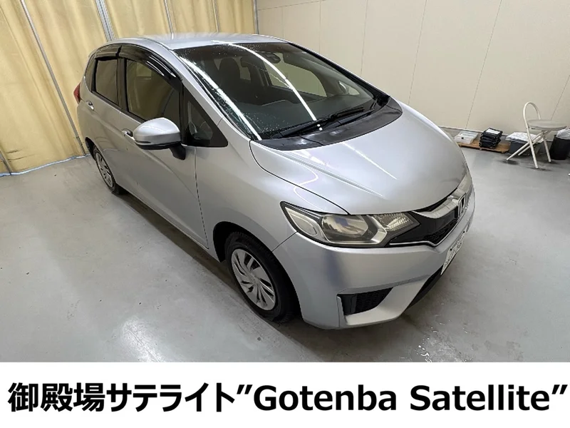 Honda FIT — фото 1