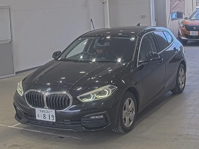 BMW 1-Series — фото 1