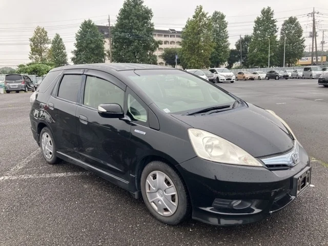 Honda FIT SHUTTLE — фото 1