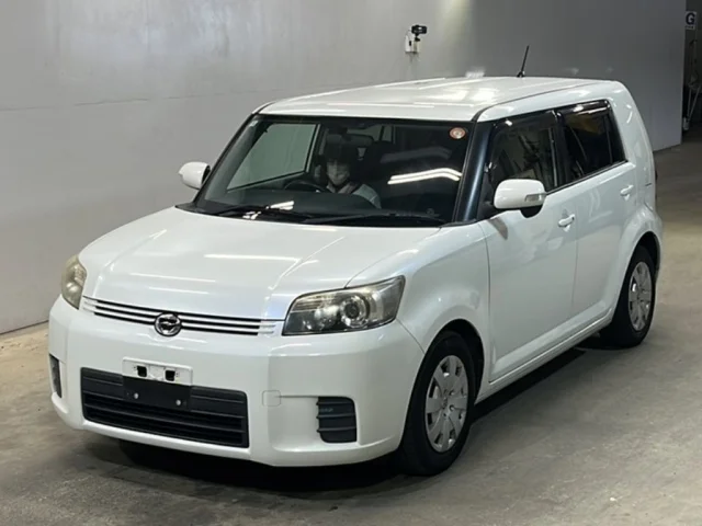 Toyota COROLLA RUMION