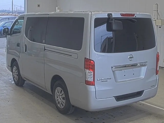 Nissan CARAVAN VAN — фото 2