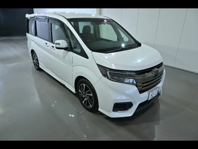Honda STEP WAGON — фото 1