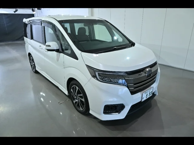 Honda STEP WAGON — фото 1