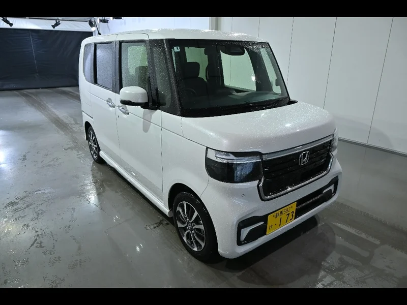 Honda N BOX — фото 1