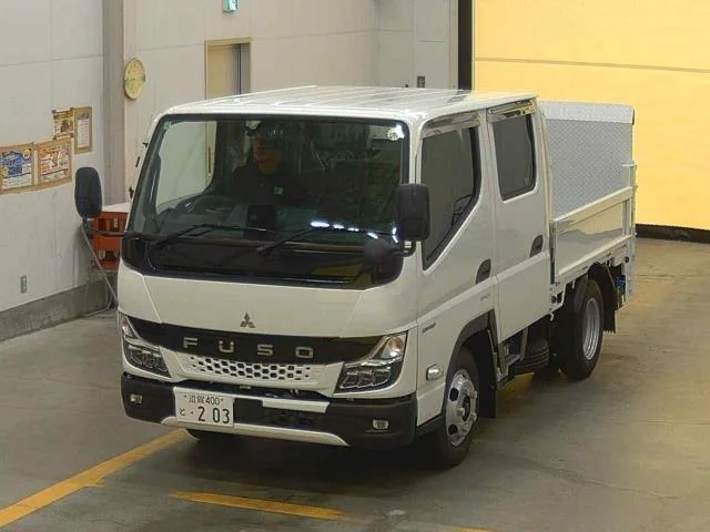 Mitsubishi CANTER — фото 1