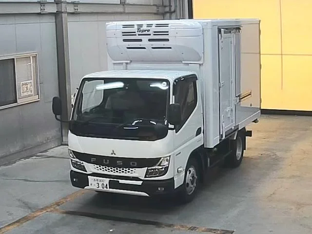 Mitsubishi CANTER — фото 1