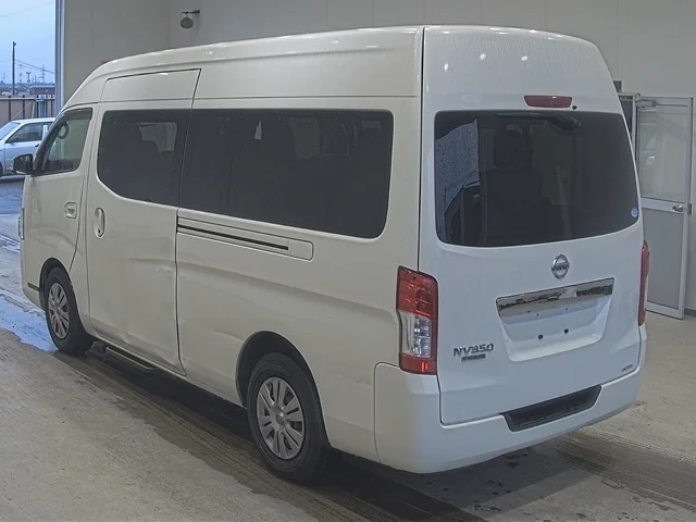 Nissan CARAVAN — фото 2
