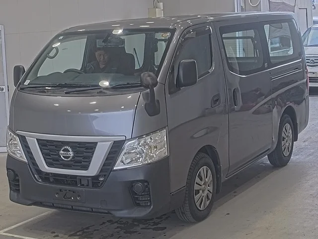 Nissan CARAVAN VAN — фото 1