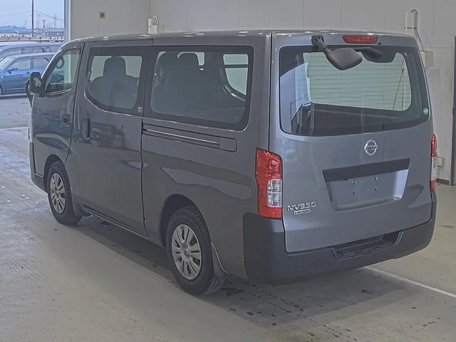 Nissan CARAVAN VAN — фото 2