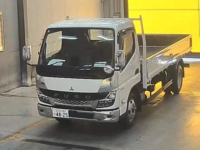 Mitsubishi CANTER — фото 1