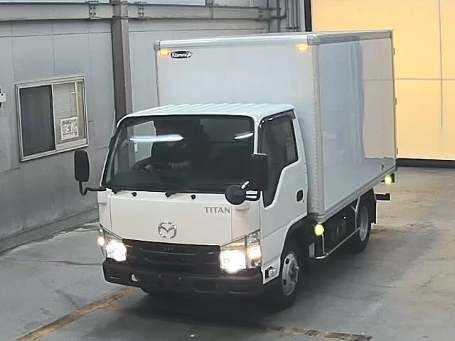 Mazda TITAN — фото 1
