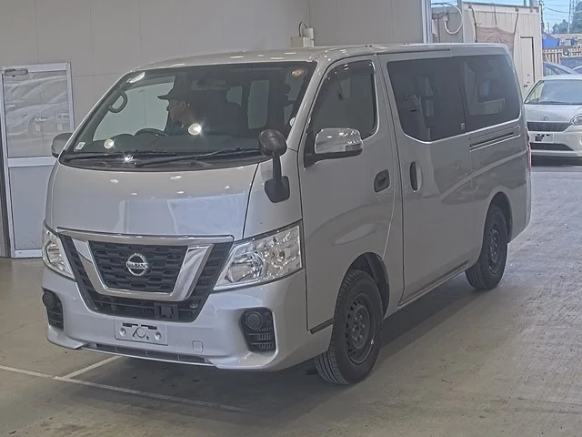 Nissan CARAVAN VAN — фото 1