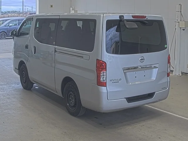 Nissan CARAVAN VAN — фото 2