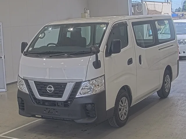 Nissan CARAVAN VAN — фото 1