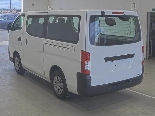 Nissan CARAVAN VAN — фото 2