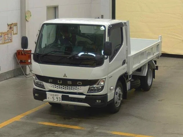 Mitsubishi CANTER — фото 1