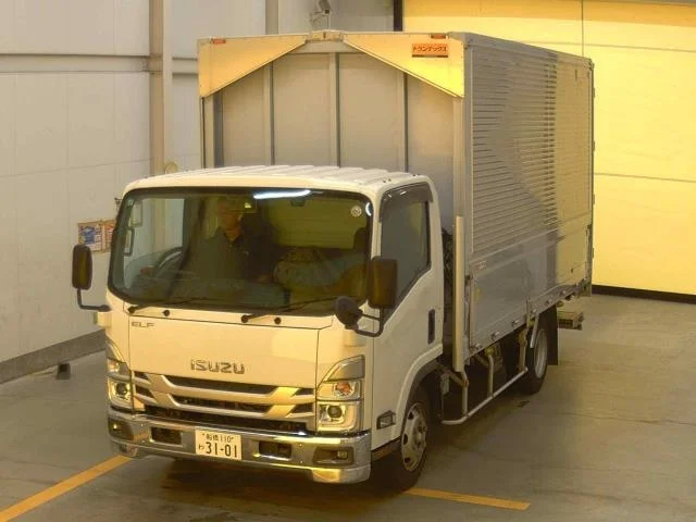 Isuzu ELF — фото 1